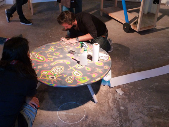 Mark-Maker table Mark-Maker table