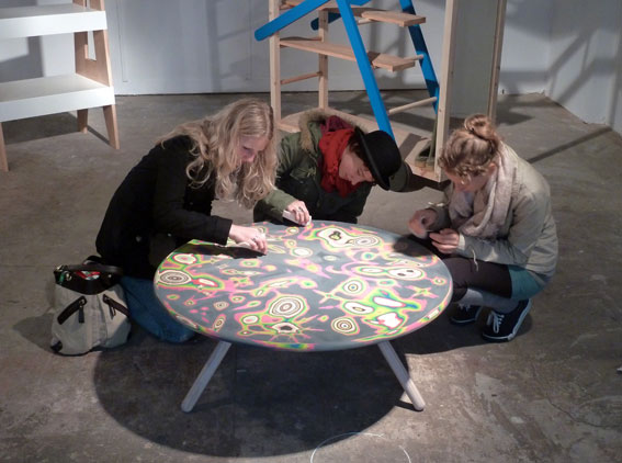 Mark-Maker table Mark-Maker table